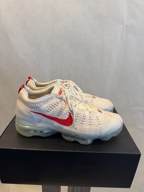 Nike Vapor Max Knit Sneakers